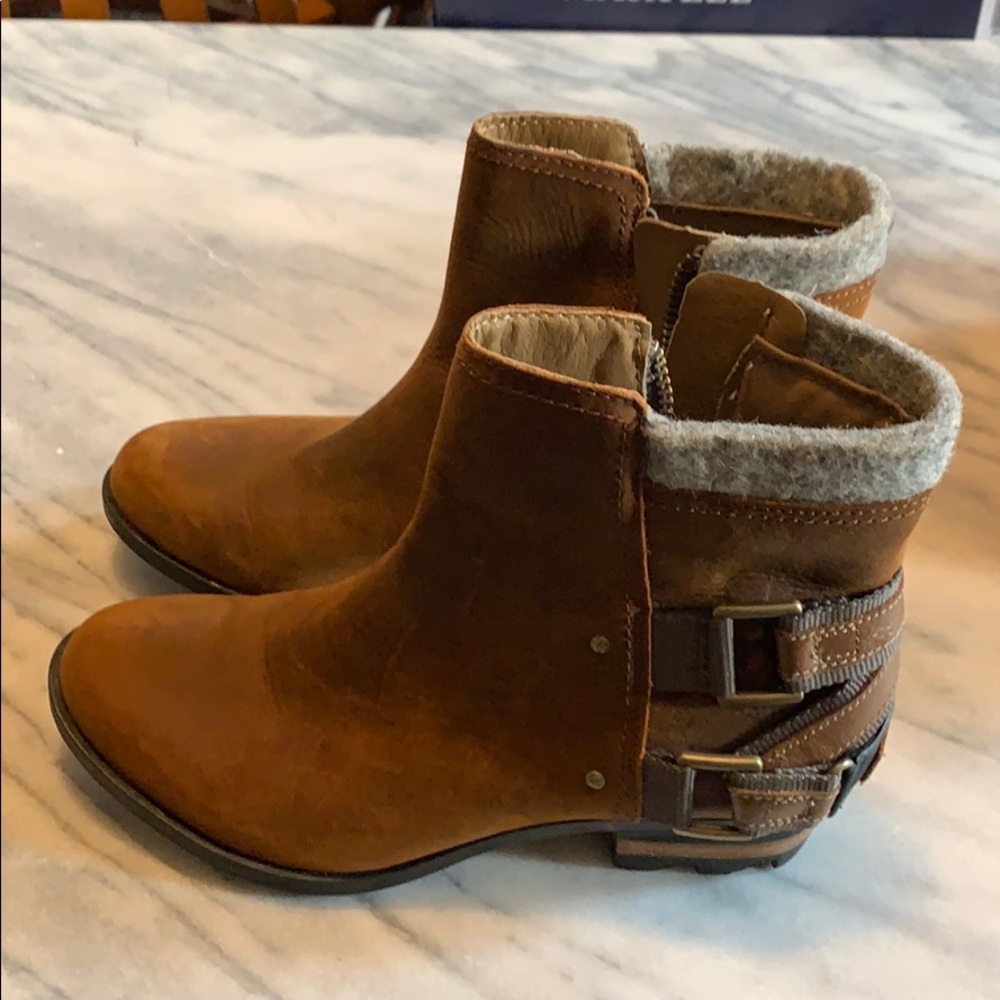 Sorel Lolla Zipper Waterproof Leather Boots